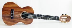 DUT-152K KOA材のテナーモデルです。